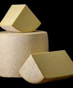 Cantal jeune AOP 1/4 de meule au lait cru